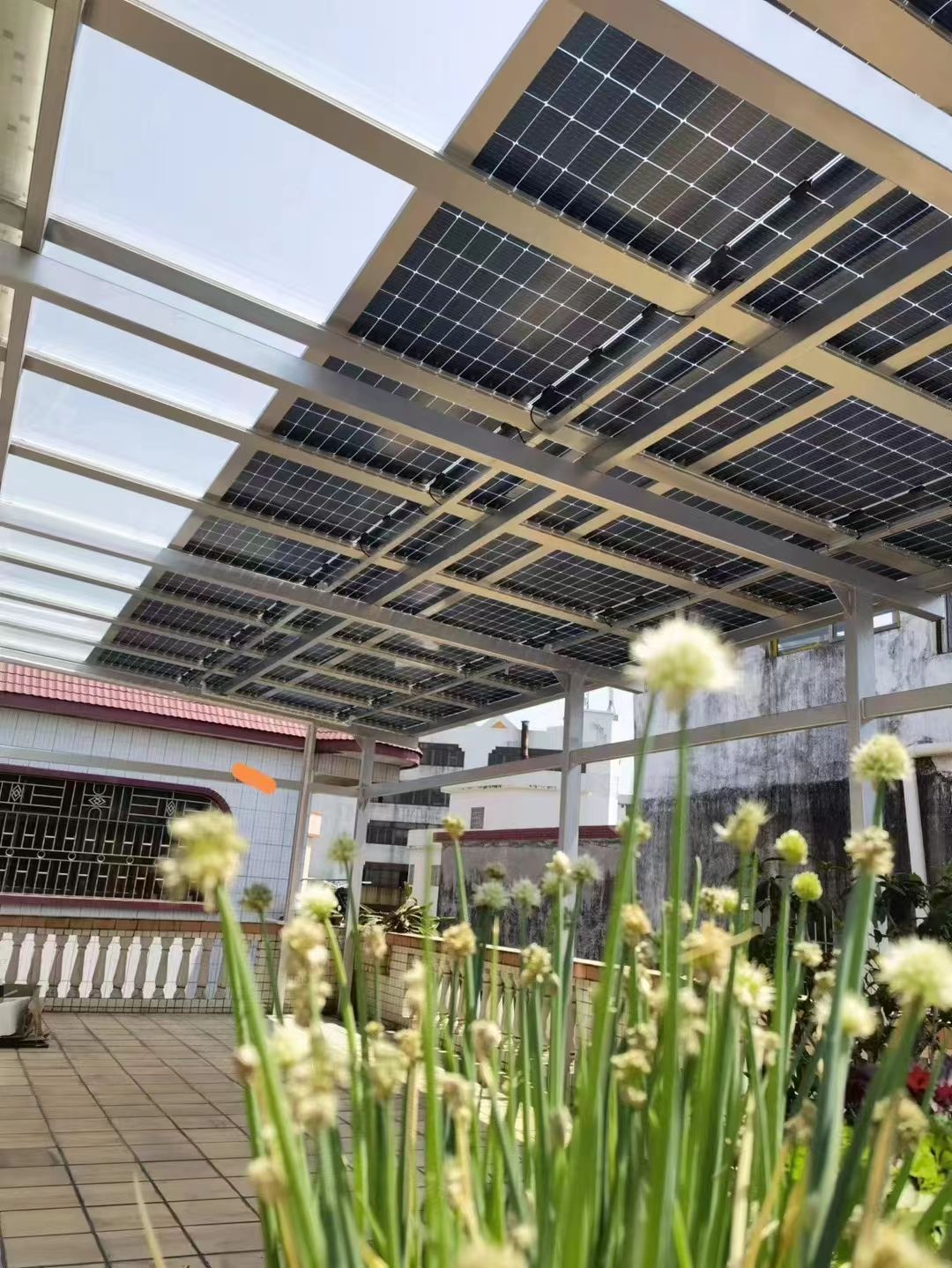 宝应县别墅家用屋顶太阳能发电系统安装